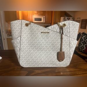 Michael Kors Tote